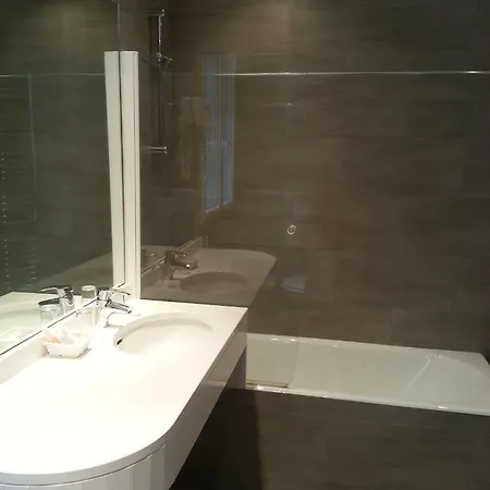 Otel Mayflower 3*