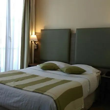 Mayflower 3* Paris