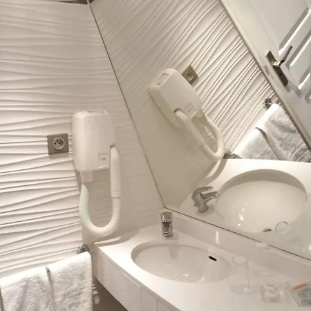 Otel Mayflower Paris