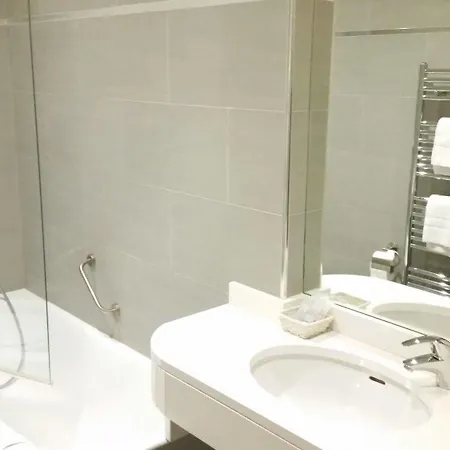 Mayflower Hotell